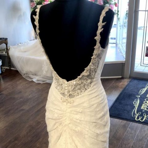 Helena Rebecca Ingram Wedding gown dress size 4 - Picture 5 of 13